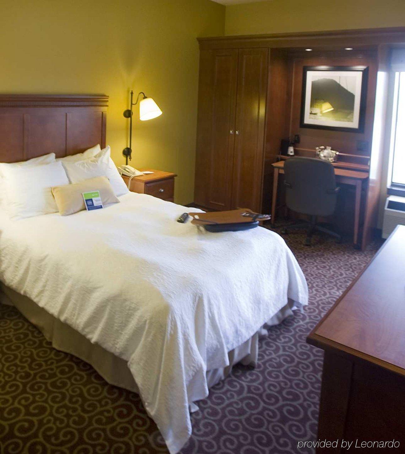 Spx Hotel Green Bay Room photo