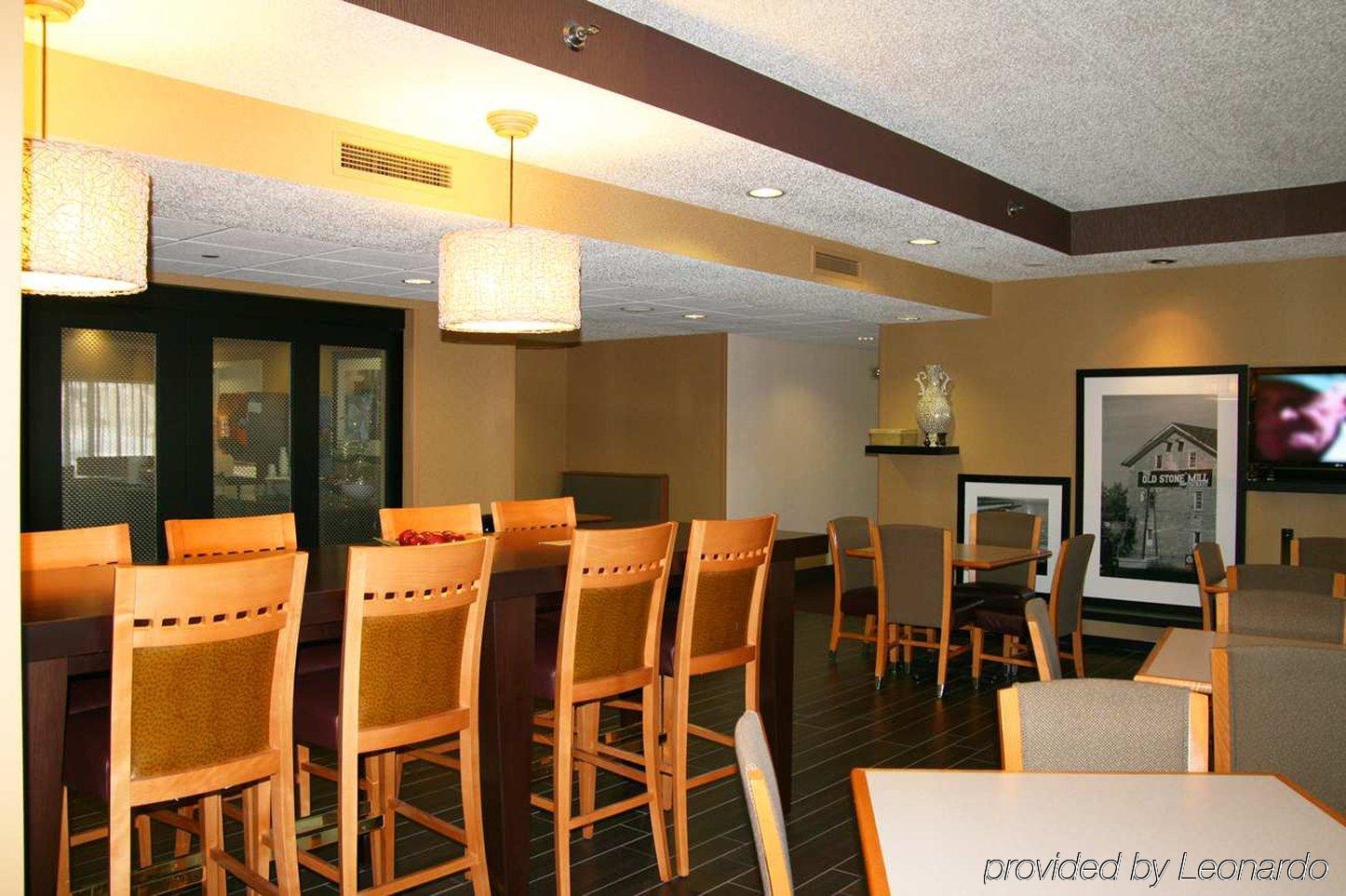 Spx Hotel Green Bay Exterior photo